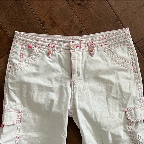 Beige capris with pink stitching (low waisted fit) - Picture 4 of 4